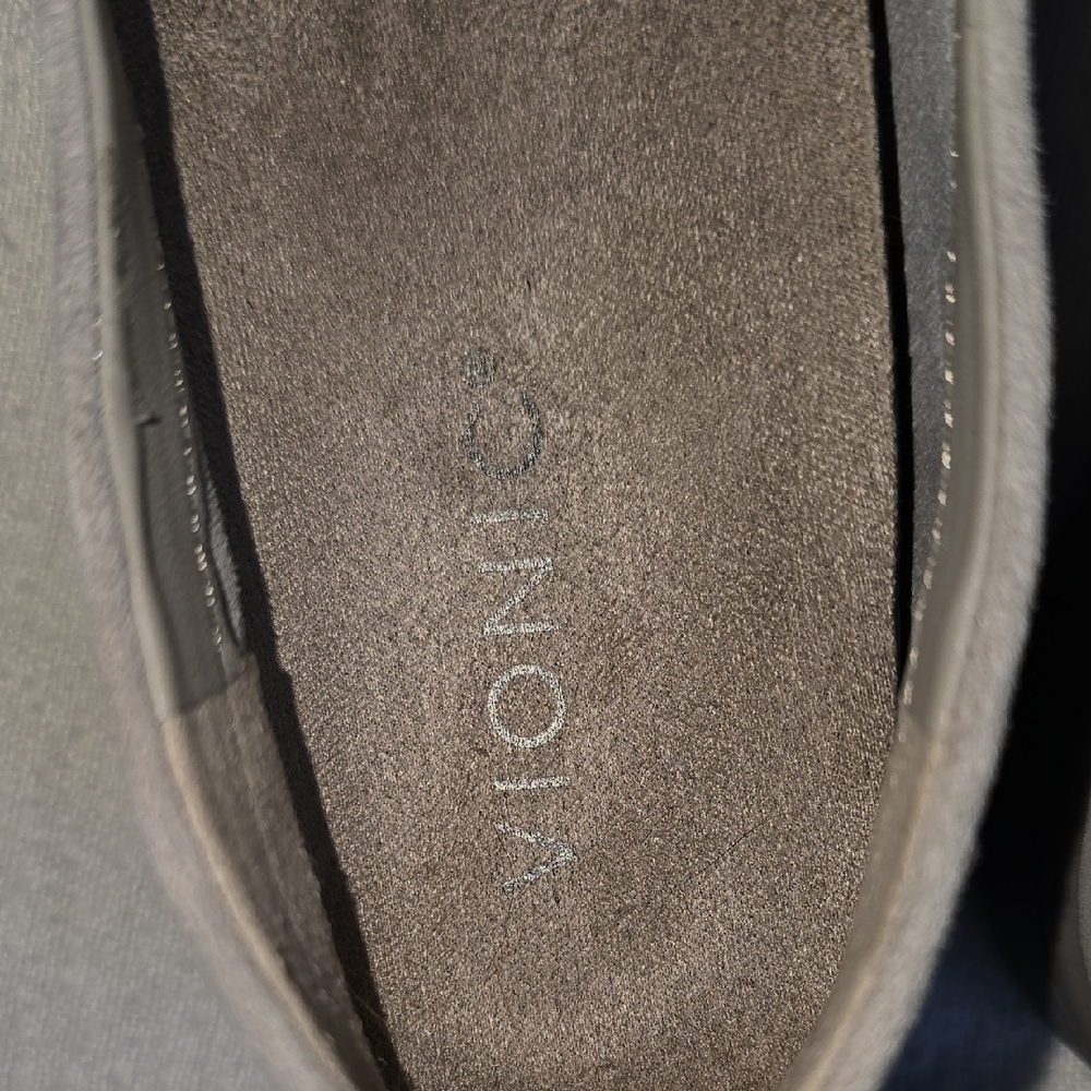 Vionic Women's Suede Slip-On Loafers in Light Gray 9.5 - Picture 7 of 9